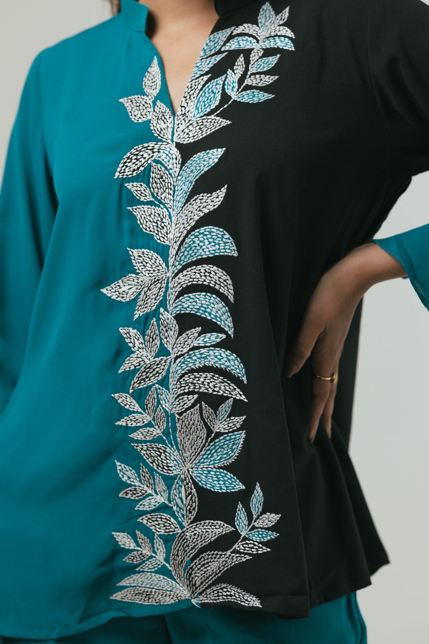 Silver Vine Top